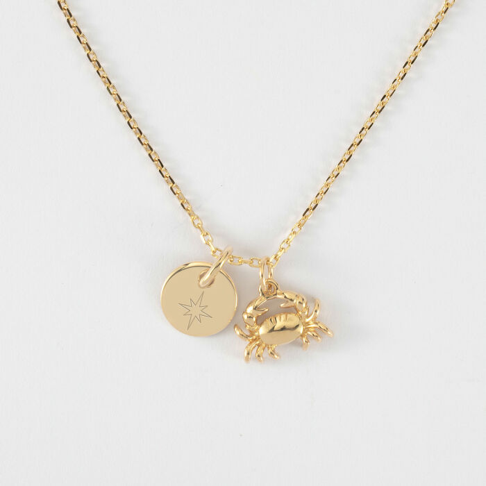 Pendentif personnalisé médaille gravée plaqué or 10 mm et breloque crabe 7x12 mm - étoile brillante