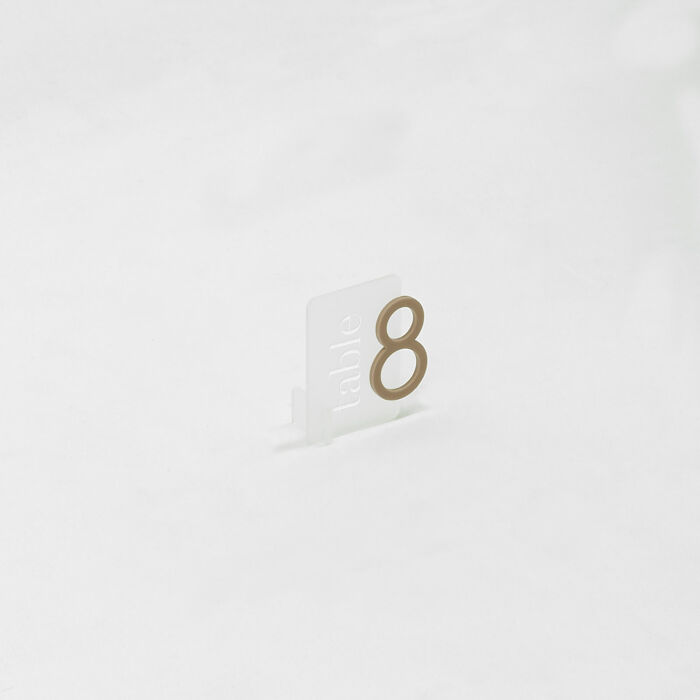 Numéro de table personnalisé acrylique beige support acrylique givré 75x92 - Bohème