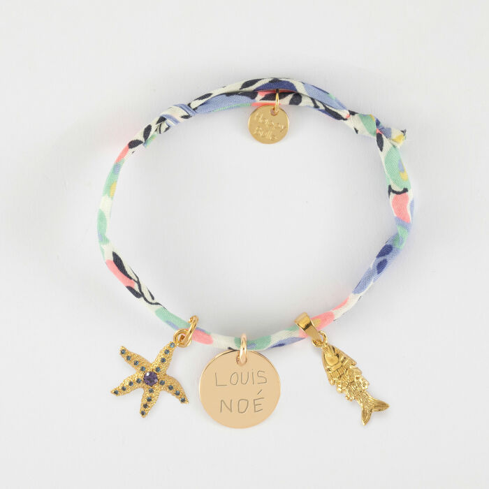 Bracelet enfant Liberty personnalisé médaille gravée plaqué or 15 mm et breloque(s) summer - à composer - prénoms
