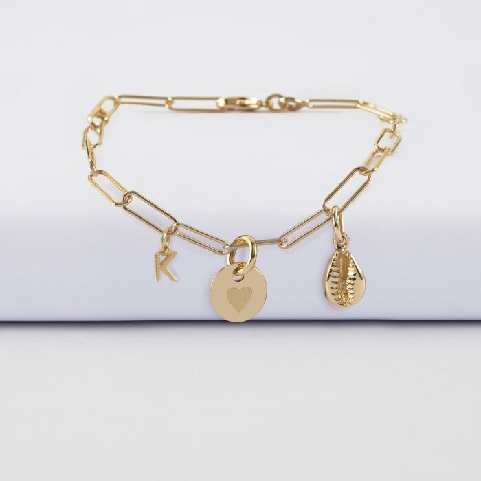 Bracelet personnalisé petites mailles médaille gravée plaqué or 10 mm et breloque(s) summer - à composer - coeur