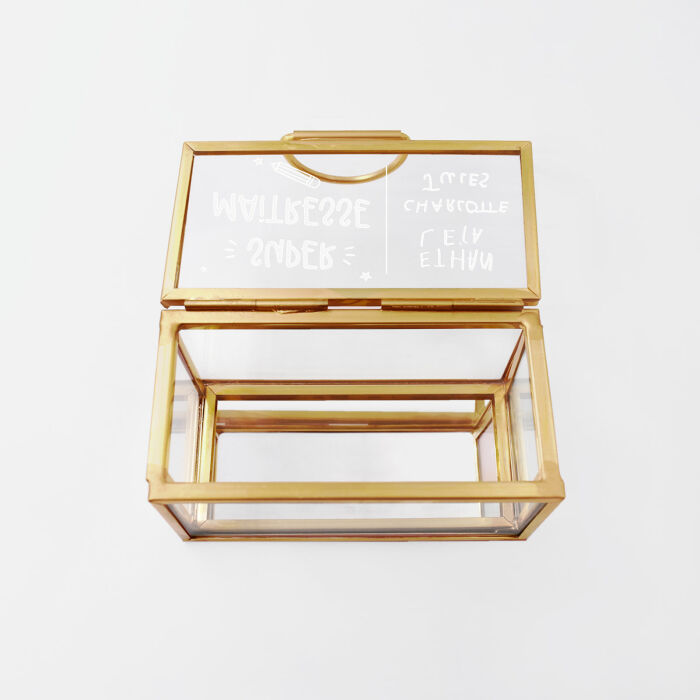 Boîte à bijoux personnalisée rectangle 8x4x4 cm verre gravé - Edition spéciale "Super maîtresse" - prénoms élèves