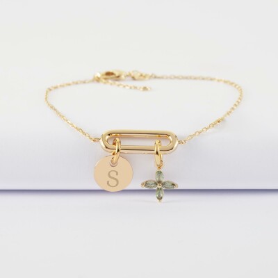 Bracelet chaîne ovale ouvert personnalisé médaille gravée plaqué or 10 mm et breloque fleur pétales 10 mm