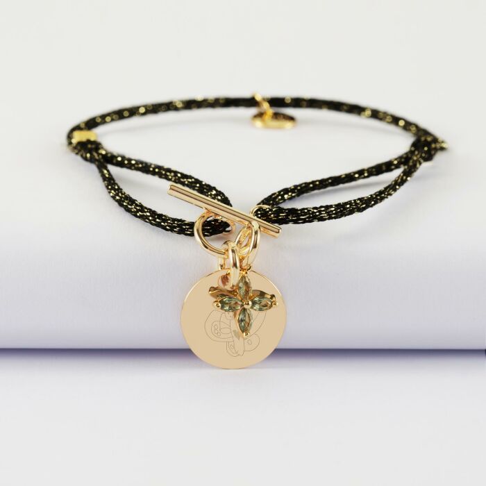 Bracelet fermoir personnalisé cordon pailleté médaille gravée plaqué or 15 mm et breloque fleur pétales 10 mm