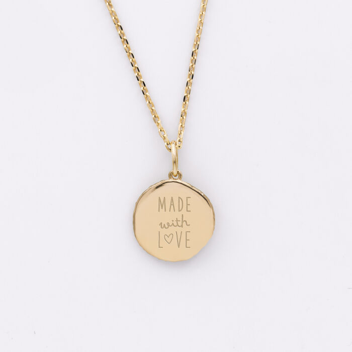 Pendentif enfant personnalisé médaille gravée plaqué or rose des vents texturée 14 mm - illustration