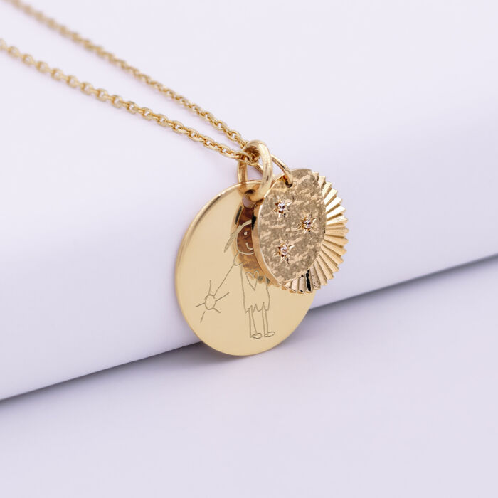 Pendentif personnalisé médaille gravée plaqué or 19 mm et breloque Lune trio zircons 14 mm - dessin