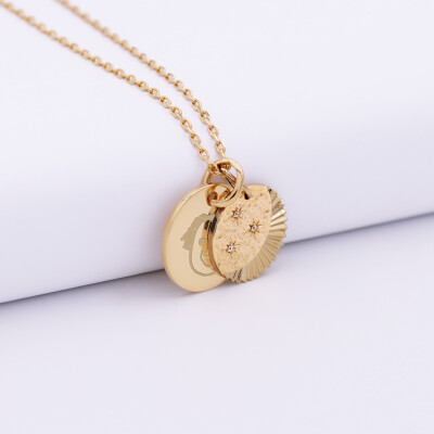 Pendentif personnalisé médaille gravée plaqué or 15 mm et breloque Lune trio zircons 14 mm - dessin