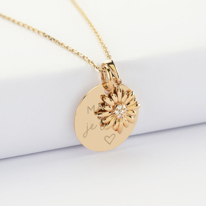 Pendentif personnalisé médaille gravée plaqué or 19 mm et breloque tournesol scintillant 13 mm - illustration maman