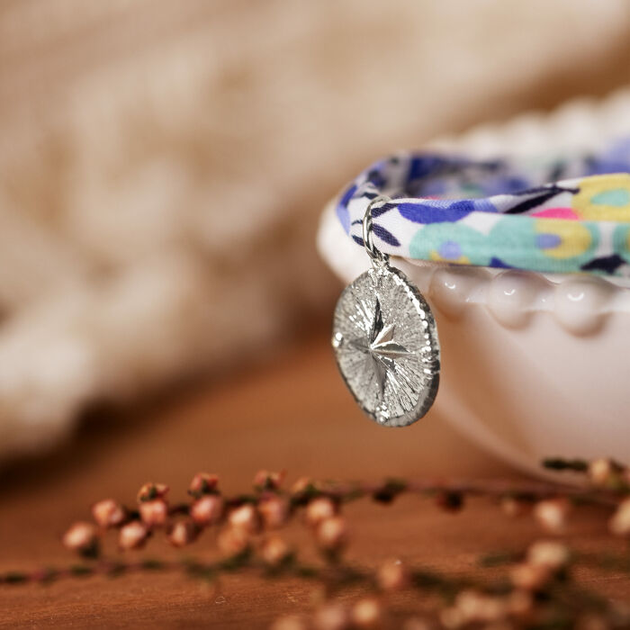 Bracciale 3 giri Liberty personalizzato medaglietta incisa argento Rosa dei venti rigata 14 mm