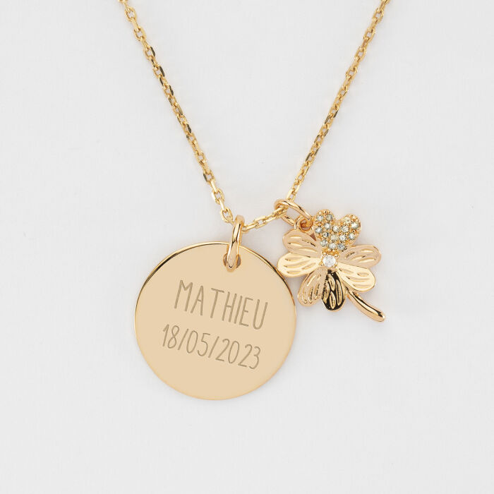 Pendentif personnalisé médaille gravée plaqué or 19 mm et breloque trèfle scintillant 15 mm - texte