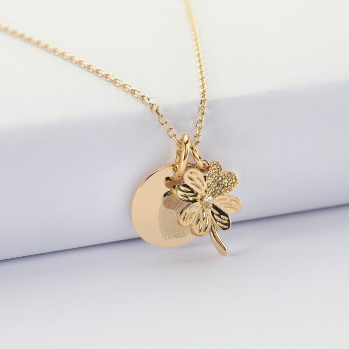 Pendentif personnalisé médaille gravée plaqué or 15 mm et breloque trèfle scintillant 15 mm - empreinte