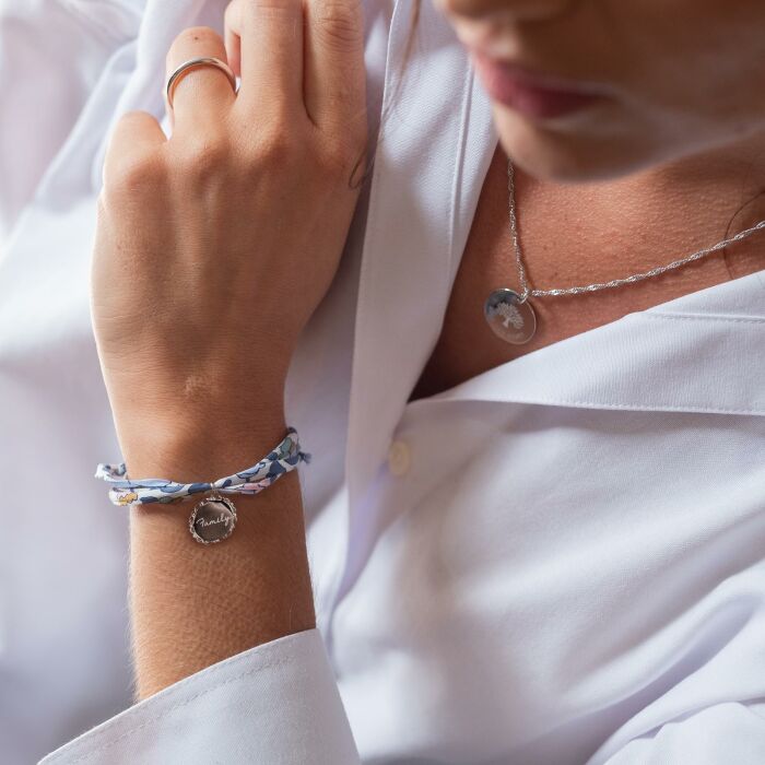 Bracelet 3 tours Liberty personnalisé médaille vintage dentelée gravée argent 17 mm - bijou porté