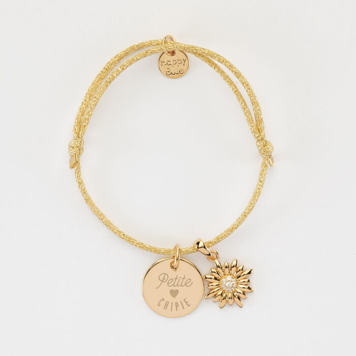 Bracelet enfant personnalisé cordon pailleté médaille gravée plaqué or 15 mm et breloque tournesol scintillant 13 mm - illustration