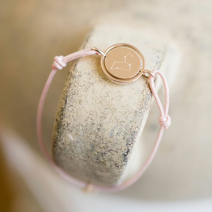 Bracelet personnalisé cordon médaille réversible Eternelle gravée plaqué or 2 trous 16 mm - ambiance