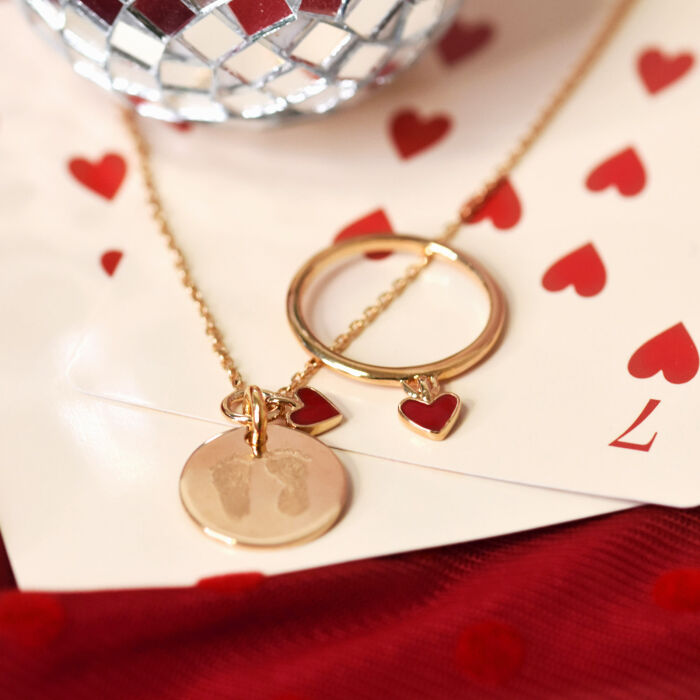 Bague et pendentif coeur émail rouge plaqué or - ambiance