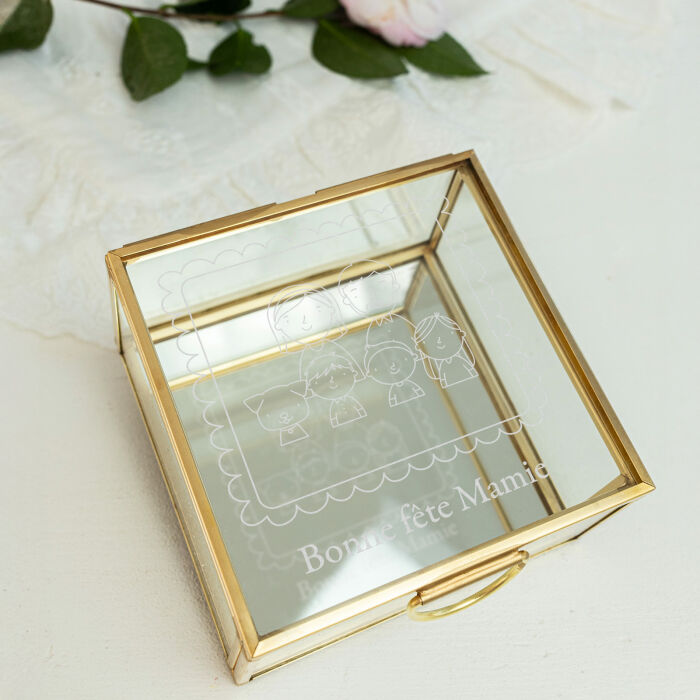 Boîte à bijoux personnalisée 10x10x5 cm verre gravé - édition spéciale "Famille"