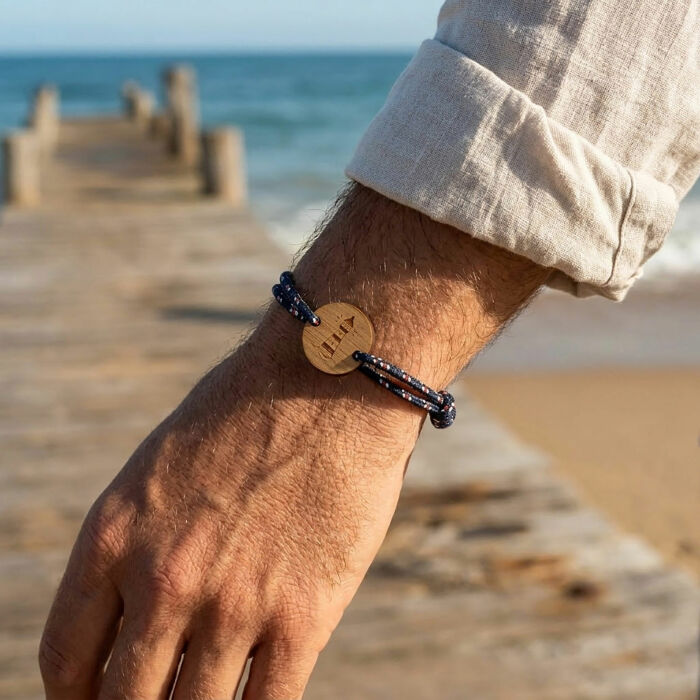 Bracelet homme personnalisé cordage marin simple médaille gravée bois ronde 2 trous 21 mm