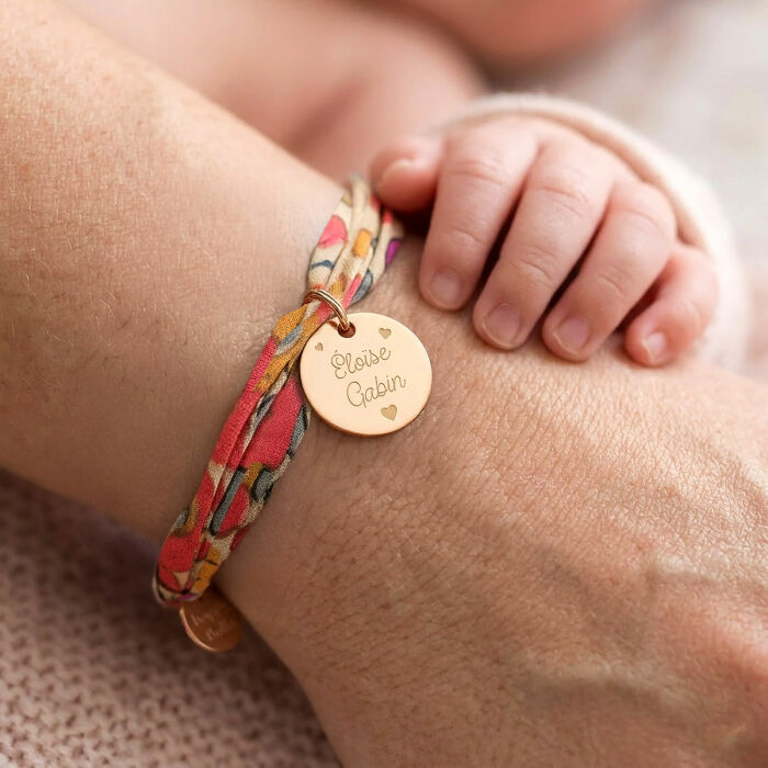 Pulsera 3 vueltas Liberty personalizada medalla grabada baño oro 15 mm