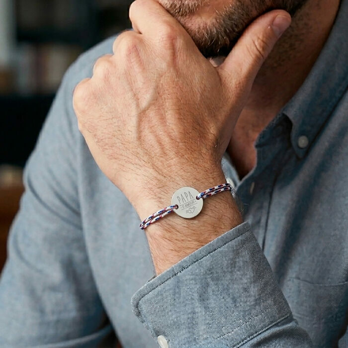 Bracelet homme personnalisé cordage BLEU BLANC ROUGE médaille gravée argent 2 trous 20 mm - bracelet porté