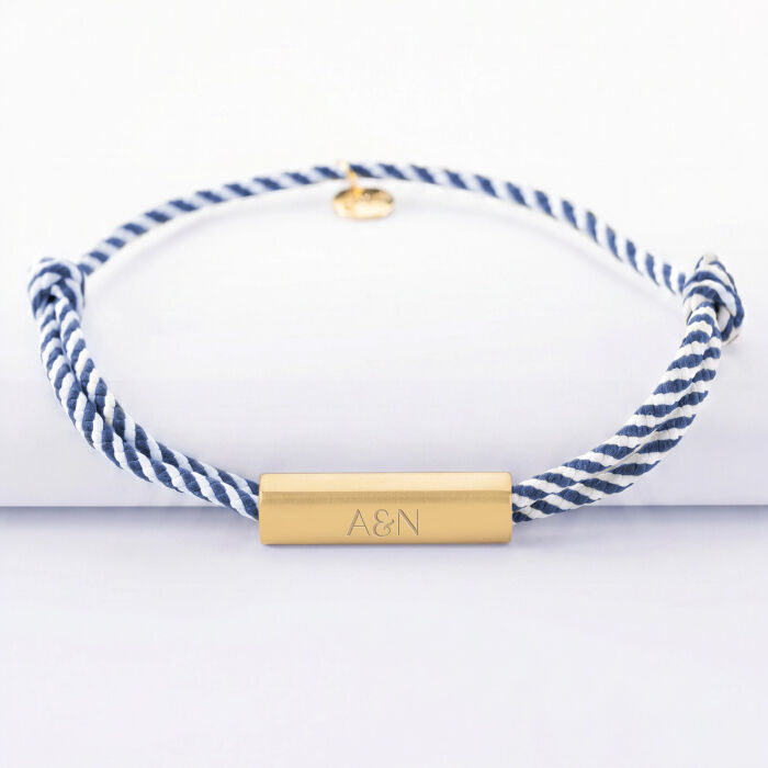 Bracelet homme personnalisé cordon tressé double médaille gravée acier doré cube rectangulaire 25x5x5 mm