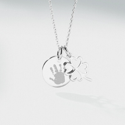 Pendentif personnalisé médaille gravée argent 15 mm et breloque trèfle ajouré 15 mm - Empreinte