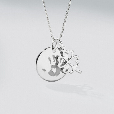 Pendentif personnalisé médaille gravée argent 19 mm et breloque trèfle ajouré 15 mm - empreinte