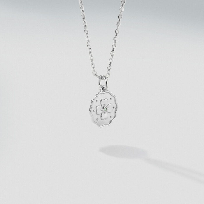 Pendentif trèfle mini zircon vert argent 10 mm - biais