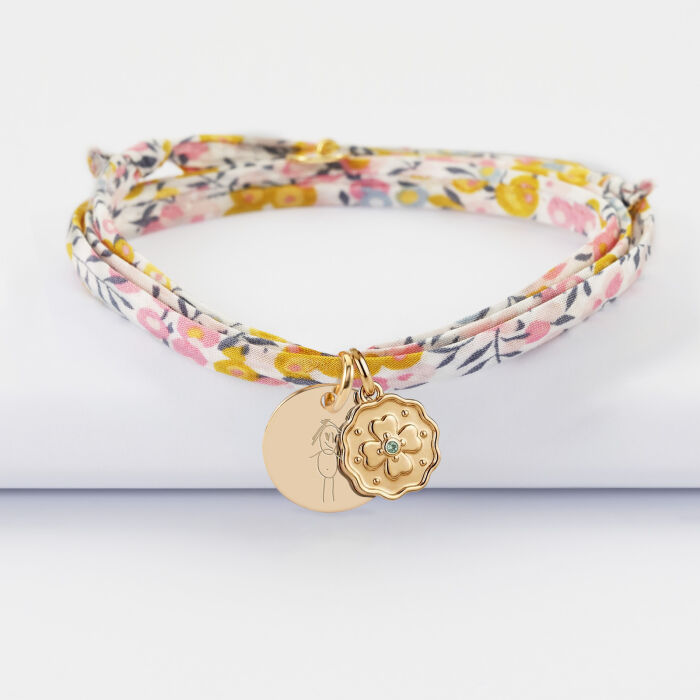 Bracelet 3 tours Liberty personnalisé médaille gravée plaqué or 15 mm et breloque trèfle mini zircon vert 10 mm - dessin