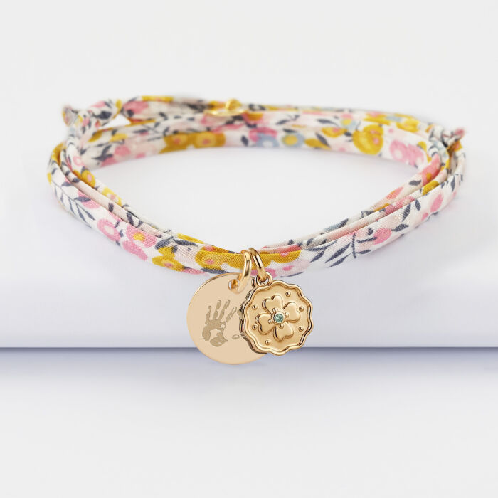 Bracelet 3 tours Liberty personnalisé médaille gravée plaqué or 15 mm et breloque trèfle mini zircon vert 10  - empreinte