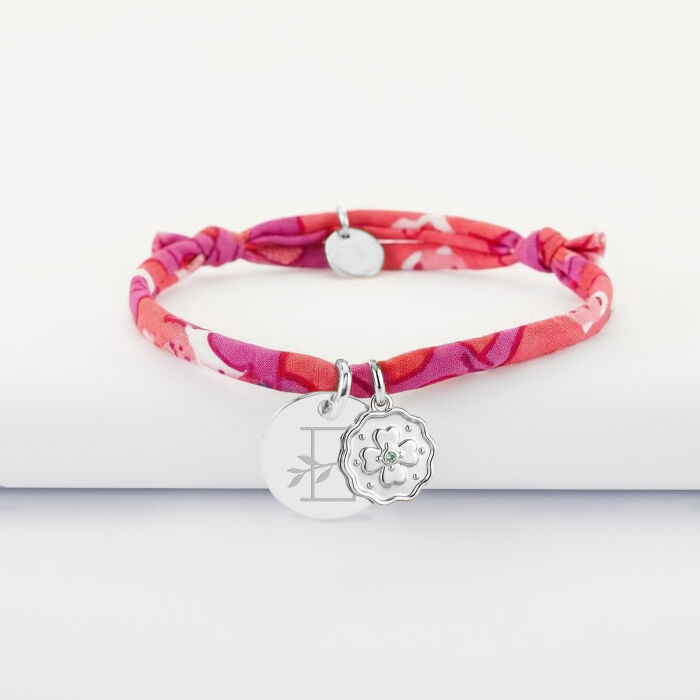Bracelet enfant Liberty personnalisé médaille gravée argent 15 mm et breloque trèfle mini zircon vert 10 mm - illustration