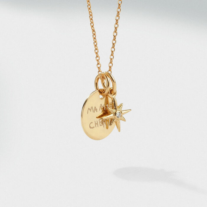 Pendentif personnalisé médaille gravée plaqué or 15 mm et breloque étoile du Nord plaqué or 11 mm - écrit
