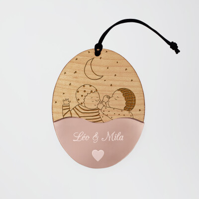 Boule de Noël personnalisée Bébé bois gravé - HappyBulle x MyLovelyThing - texte + pictogramme