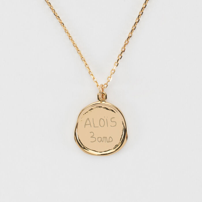 Pendentif enfant personnalisé médaille cachet gravée plaqué or 17 mm - écrit