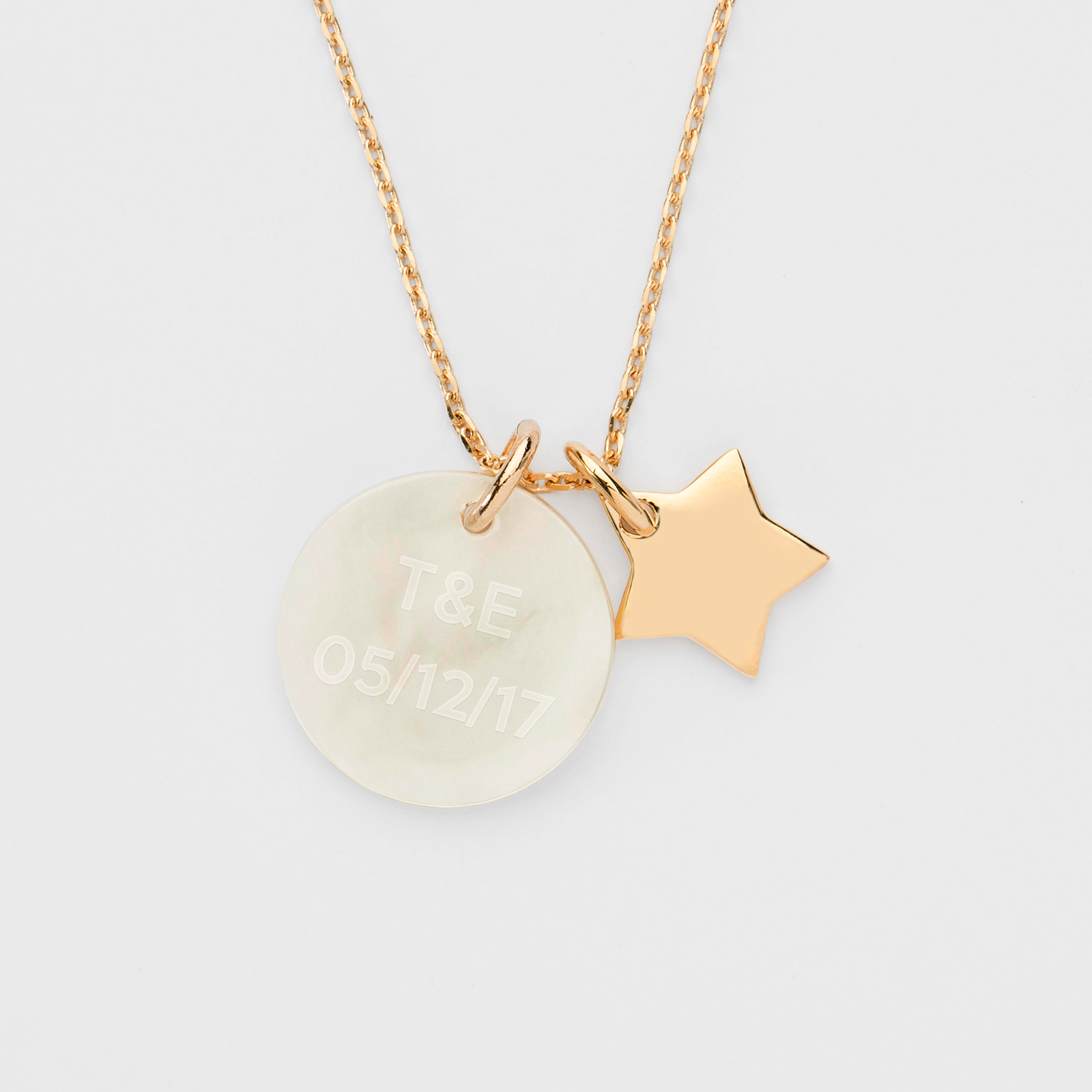 Collier enfant médaille et étoile en nacre personnalisable (plaqué or)