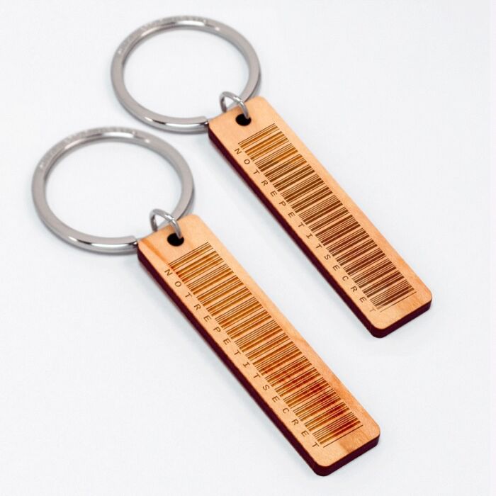 Porte-clés personnalisé "code barre" médaille gravée bois plaque 16x66 mm - 2