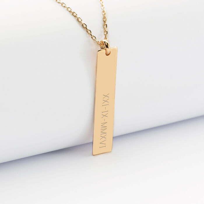 Pendentif personnalisé médaille gravée plaqué or plaque 40x8 mm - date