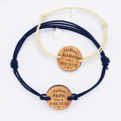 Duo de bracelets médailles gravées bois rondes 2 trous 21 mm Meilleurs Maman et Papa - 1 Duo de bracelets médailles gravées bois rondes 2 trous 21 mm Meilleurs Maman et Papa - 1