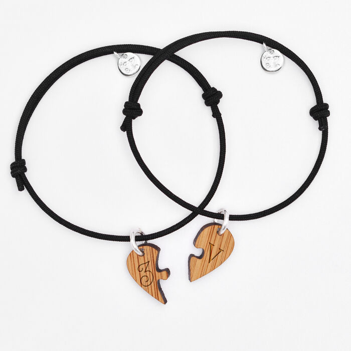 Duo de bracelets personnalisés médailles gravées bois "cœur inséparable"- initiales 2
