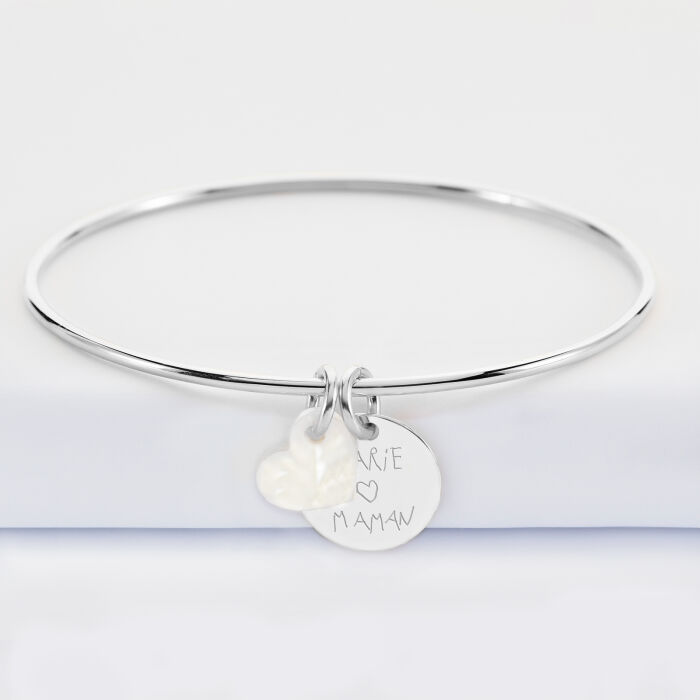 Bracelet personnalisé jonc argent médaille gravée 15 mm et breloque nacre 10 mm - écrits