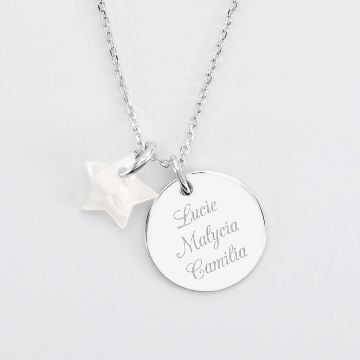 Pendentif médaille gravée plaqué or 19 mm et breloque nacre 10 mm