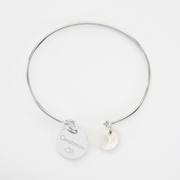 Bracelet personnalisé jonc argent ouvert médaille gravée 15 mm et breloque nacre 10 mm - prénoms