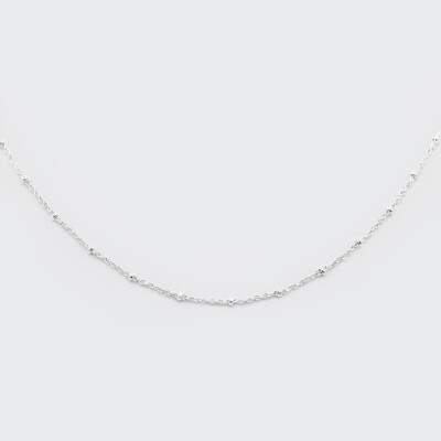 Chaîne boule maille argent présentation Chaîne boule maille argent présentation