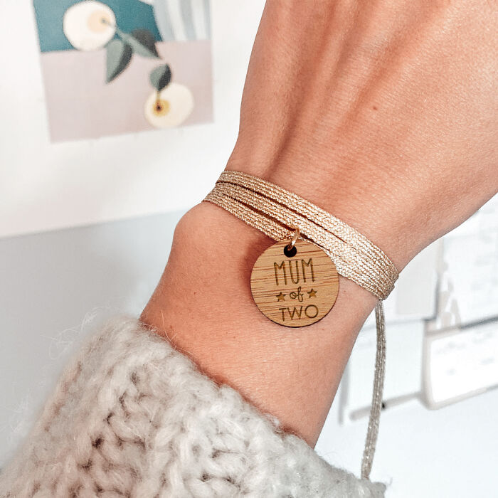 Personalised 3 turn bracelet engraved medal with round sleeper wood 20 mm - special edition "Mum of two"