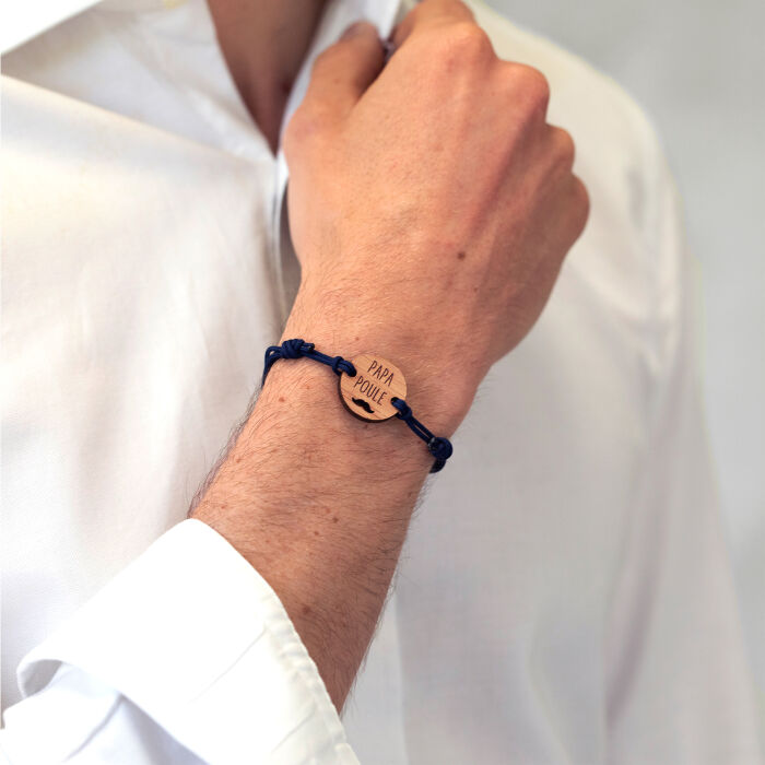 Bracelet homme médaille gravée bois ronde 21 mm - Edition spéciale "Papa poule" photo