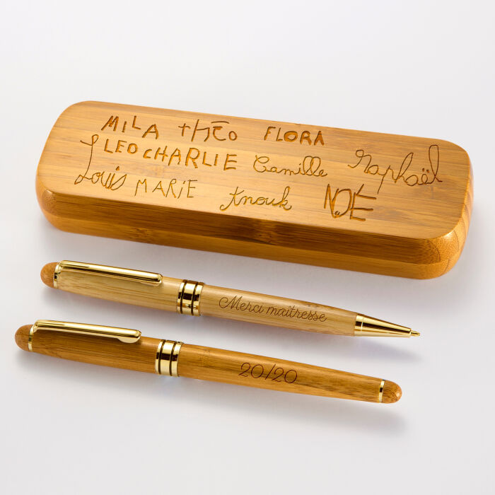 Coffret bambou personnalisé et 2 stylos gravés 170x60 mm - Nos petits imparfaits prénoms multiples manuscrits