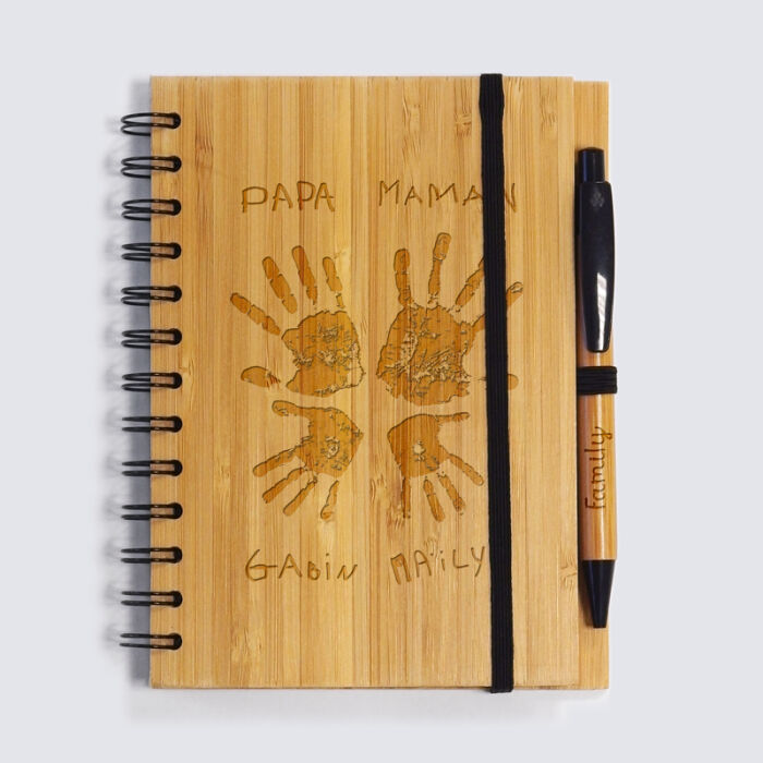 Personalised bamboo notebook 14,5x18 cm and engraved pen - Our little imperfections