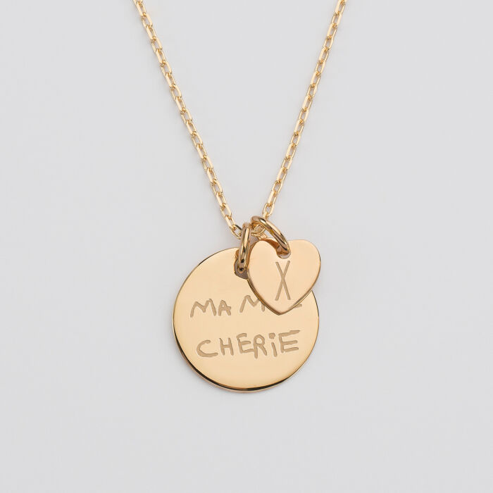 Pendentif personnalisé médaille gravée plaqué or 19 mm et breloque coeur 10 mm écrits