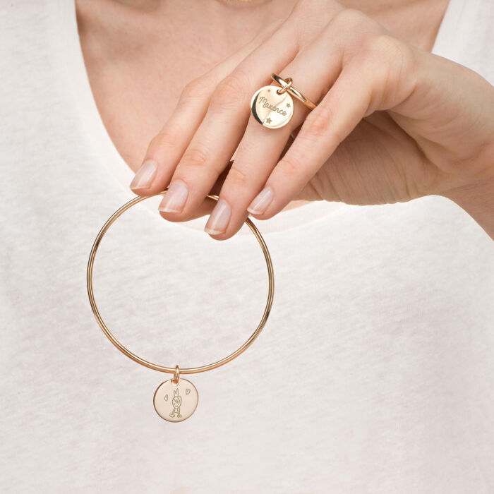 Bague jonc plaqué or personnalisée médaille gravée 15 mm - dessin ambiance