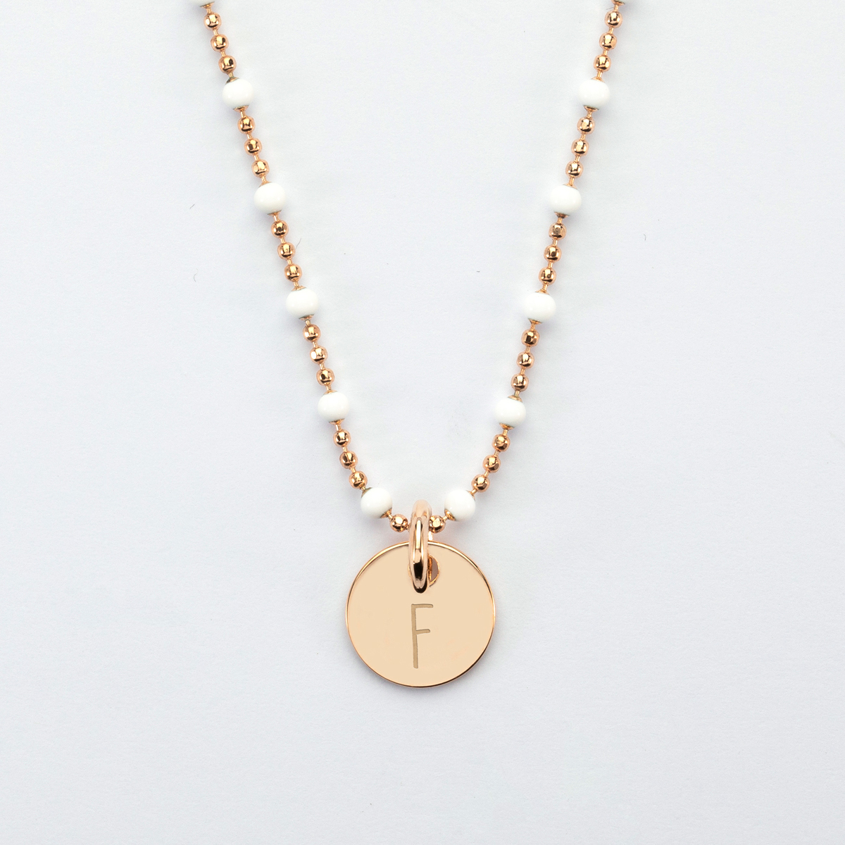 EORPAVU Collier Perles Colorées Avec Lettre L - Style Boho Personnalisé Pour Fille Et Femme