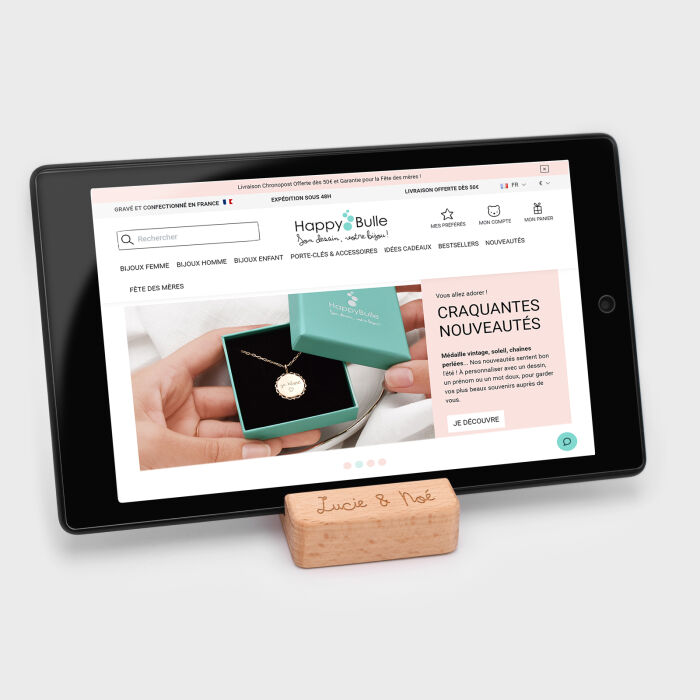 Support téléphone et tablette personnalisé bois gravé - tablette