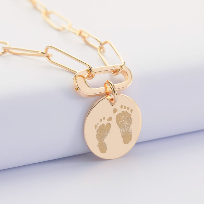 Collier personnalisé grandes mailles mousqueton médaille gravée plaqué or 19 mm - empreinte